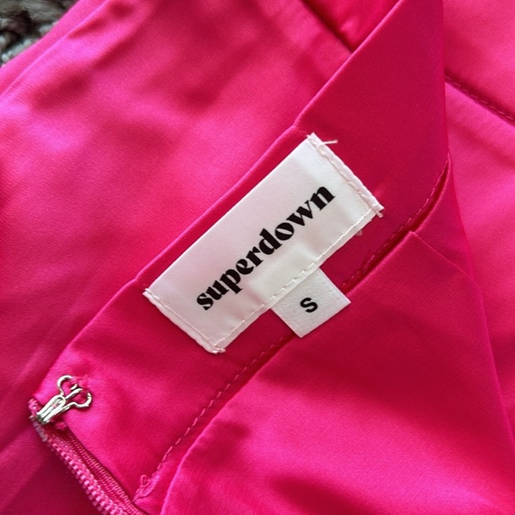 NWT superdown solana hot pink mini skirt size small - Picture 10 of 16